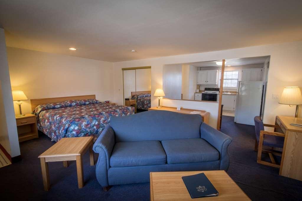 Groton Inn & Suites Habitación foto